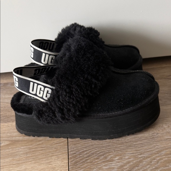 UGG Black Fuzzy Platform Slip-Ons - Picture 2 of 5